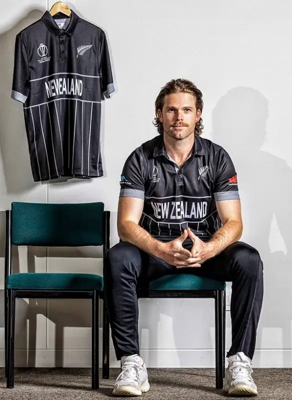 Lockie-Ferguson-revealing-New-Zealand-jersey