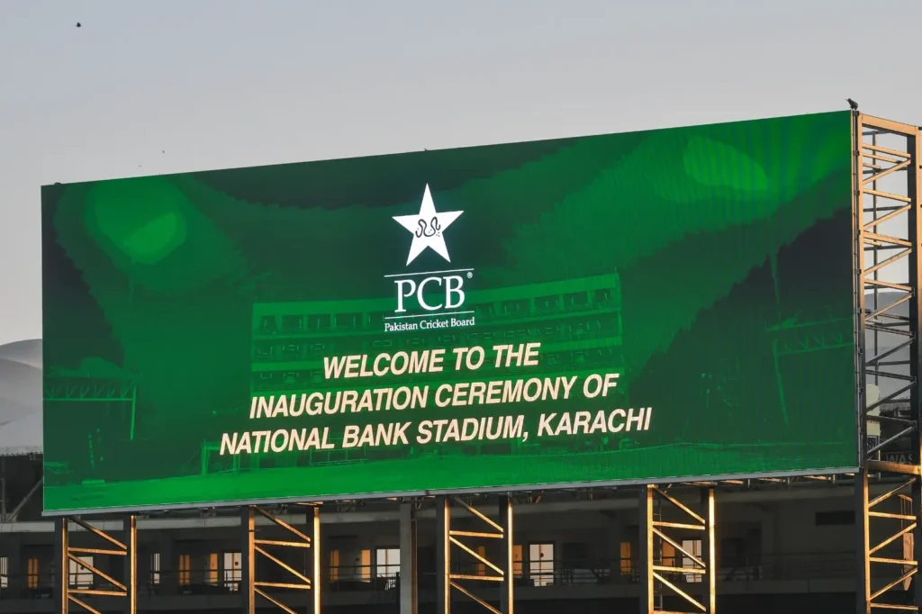 Free Entry! Massive Crowds Flock To National Stadium Karachi For Opening Ceremony - Watch