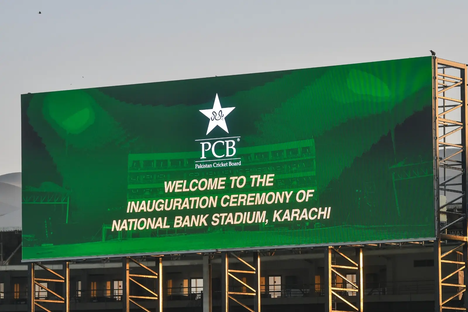 Free Entry! Massive Crowds Flock To National Stadium Karachi For Opening Ceremony - Watch