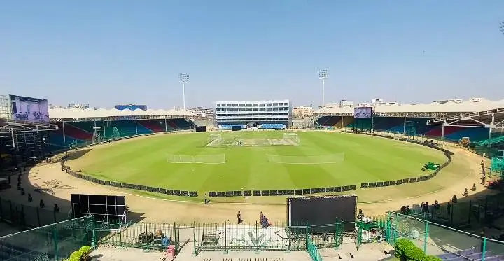 Free Entry! Massive Crowds Flock To National Stadium Karachi For Opening Ceremony - Watch